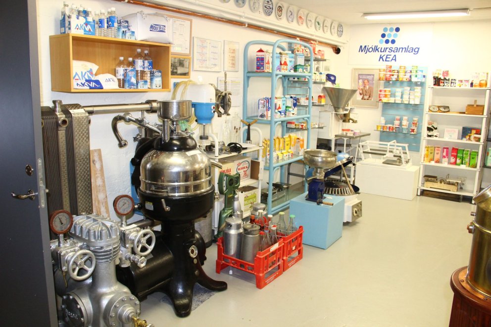 Hollvinakaffi föstudaginn kl 10.00