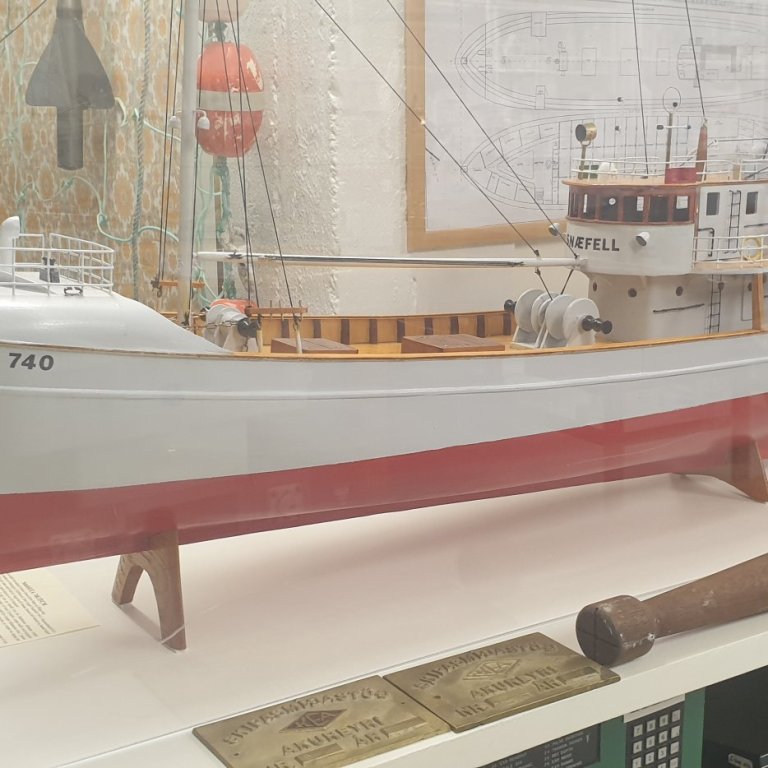 Likan af glæsiskipinu Snæfelli EA 740 sem til er á Iðnaðarsafninu á Akureyri. Snæfellið var smíðað á…