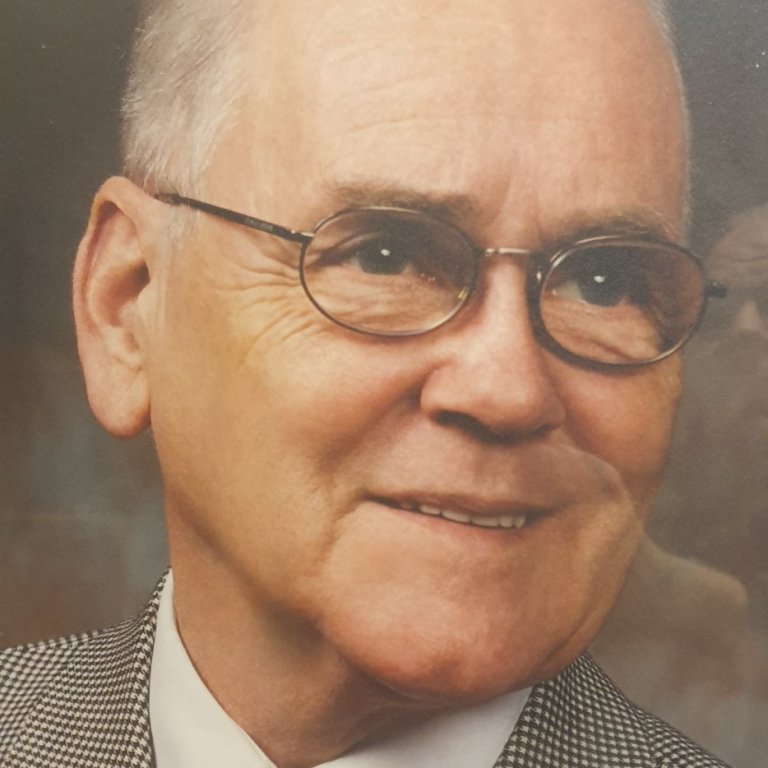 Stofnandi Iðnaðrasafnsins á Akureyri.
          Jón Arnþórsson.